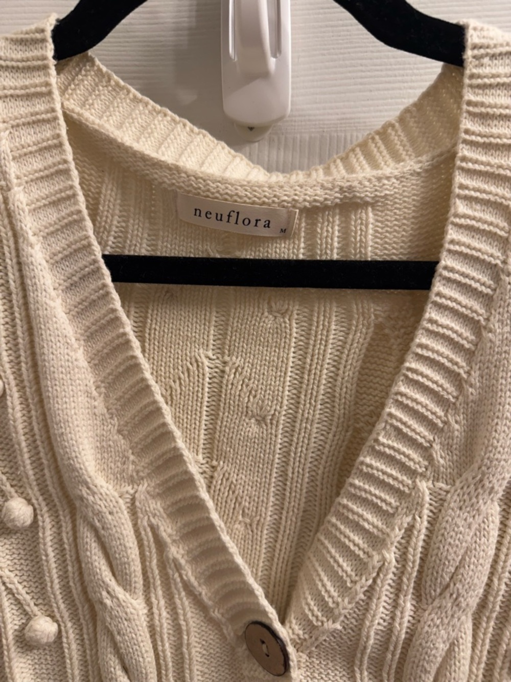 Neuflora Nara Cardigan Medium Cream Ivory Off-White Buttons Sweater - Picture 3 of 4
